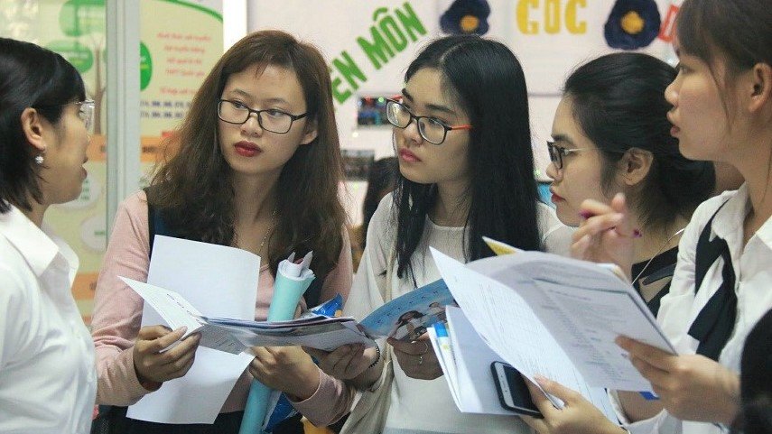 truong-dh-bo-bo-chu-quan-tranh-vua-da-bong-vua-thoi-coi-2.jpg
